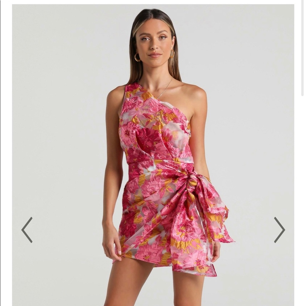 BRAILEY DRESS IN PINK FLORAL